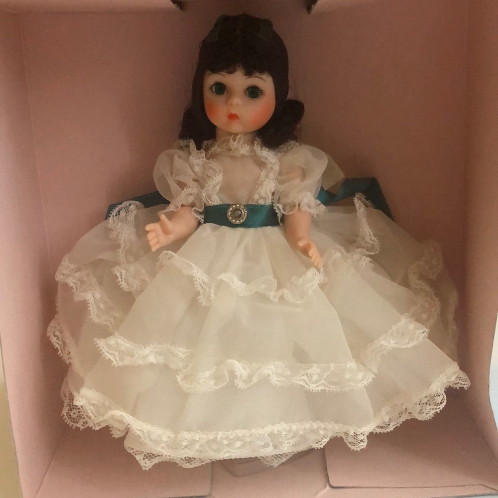 Madame Alexander Scarlett